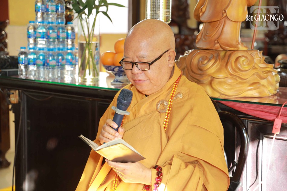 Hòa thượng Thích Tịnh Giác giáo giới đến đại chúng Hòa thượng Thích Tịnh Giác giáo giới đến đại chúng