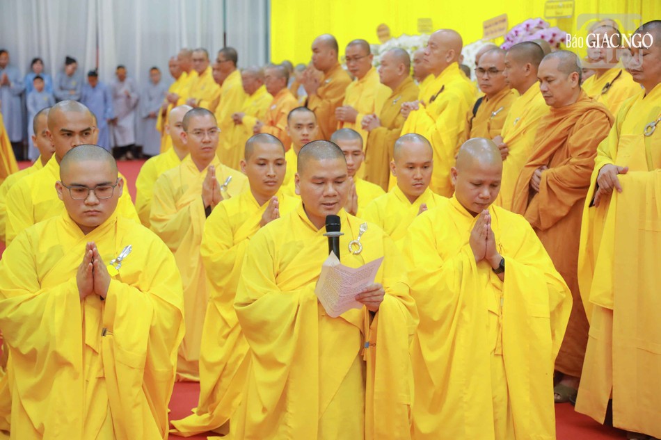 Đại đức Thích Quảng Duy dâng lời tưởng niệm