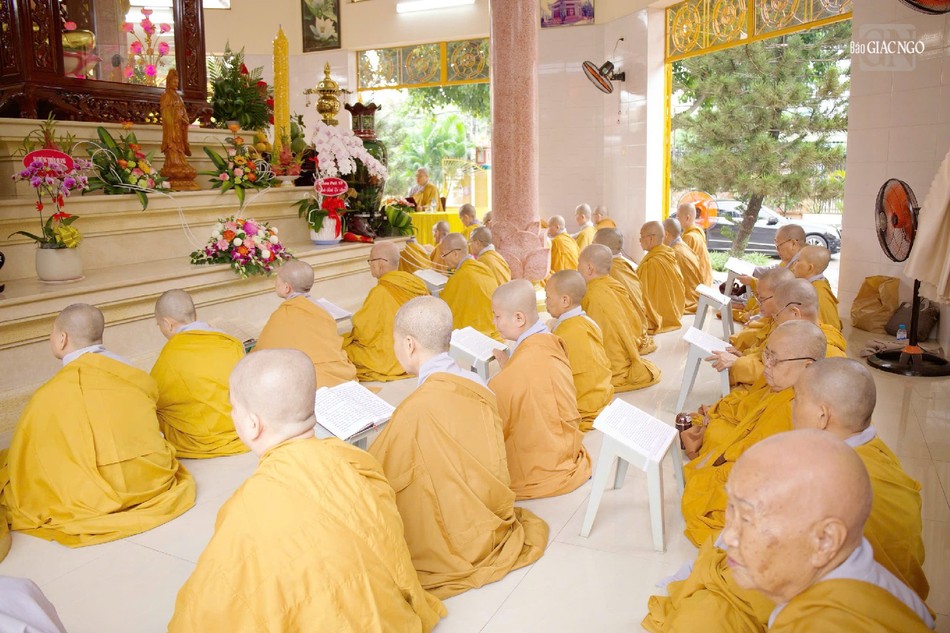 Đây là dịp để chư tôn đức họp mặt chia sẻ việc tu tập và các hoạt động Phật sự Đây là dịp để chư tôn đức họp mặt chia sẻ việc tu tập và các hoạt động Phật sự