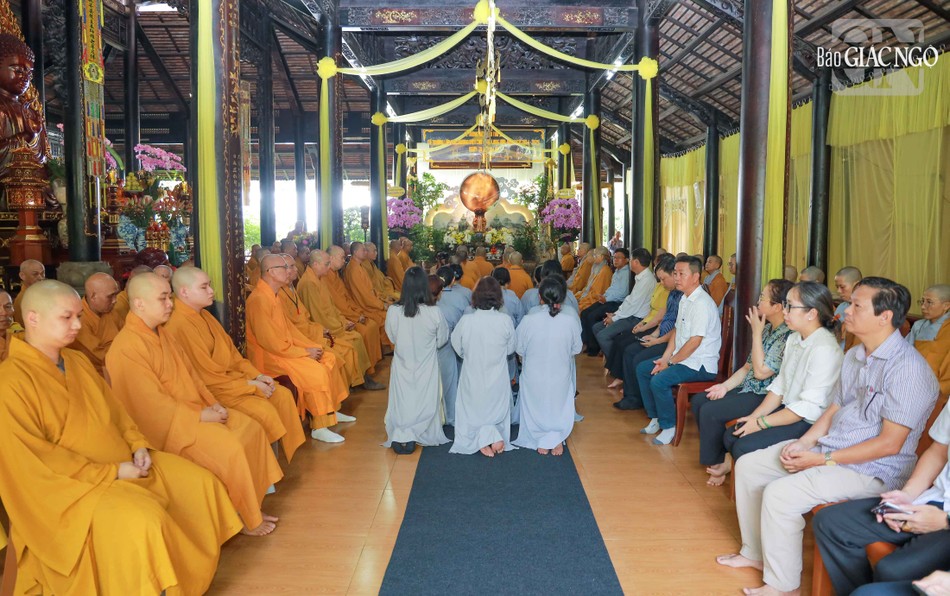 Quang cảnh buổi lễ Quang cảnh buổi lễ