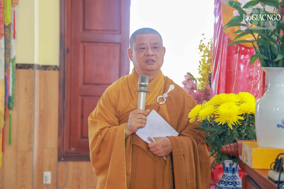 Thượng tọa Thích Minh Thanh sách tấn chư Tăng tinh tấn tham dự lễ Bố-tát mỗi tháng 2 kỳ vào ngày mùng 2 và 16 ÂL Thượng tọa Thích Minh Thanh sách tấn chư Tăng tinh tấn tham dự lễ Bố-tát mỗi tháng 2 kỳ vào ngày mùng 2 và 16 ÂL