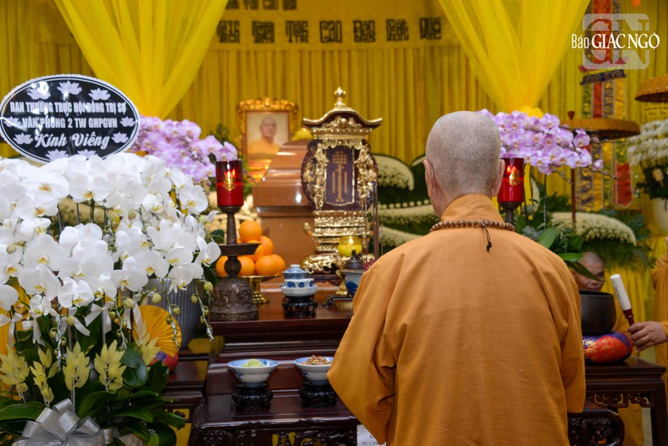 Nhất tâm cầu nguyện Nhất tâm cầu nguyện