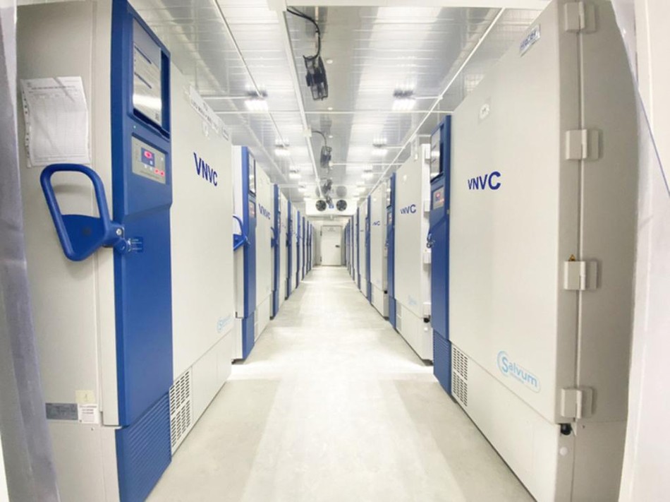 Kho lạnh âm sâu bảo quản vaccine Covid-19 tại một trung tâm VNVC TP.HCM. Ảnh: VNVC