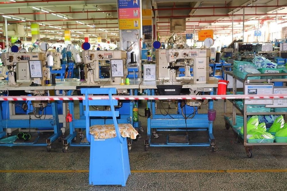 Khu C Công ty Pouyuen bị phong tỏa, chiều 9-6 Khu C Công ty Pouyuen bị phong tỏa, chiều 9-6