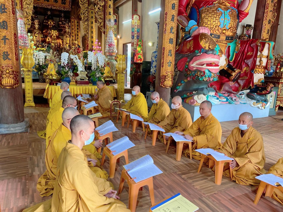 Chư hành giả tụng giới Chư hành giả tụng giới