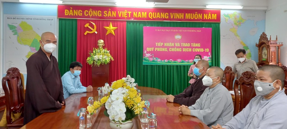 Thượng tọa Thích Tĩnh Triệt phát biểu Thượng tọa Thích Tĩnh Triệt phát biểu