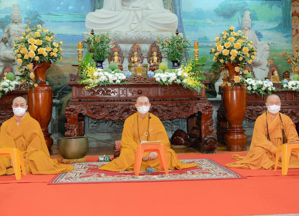 Thượng tọa Thích Tâm Đức thuyết giảng về ý nghĩa lễ Tự tứ Thượng tọa Thích Tâm Đức thuyết giảng về ý nghĩa lễ Tự tứ