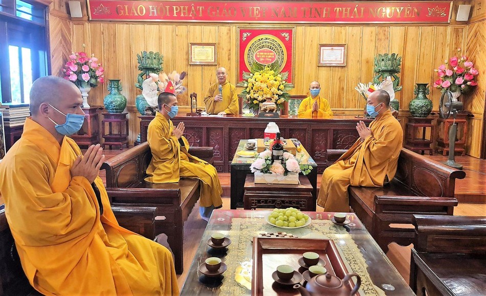 Buổi thăm và làm việc của Hòa thượng Thích Bảo Nghiêm với Ban Thường trực Ban Trị sự Phật giáo tỉnh Thái Nguyên Buổi thăm và làm việc của Hòa thượng Thích Bảo Nghiêm với Ban Thường trực Ban Trị sự Phật giáo tỉnh Thái Nguyên