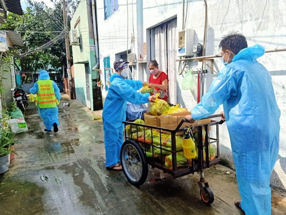 Cùng nhau san sẻ yêu thương Cùng nhau san sẻ yêu thương