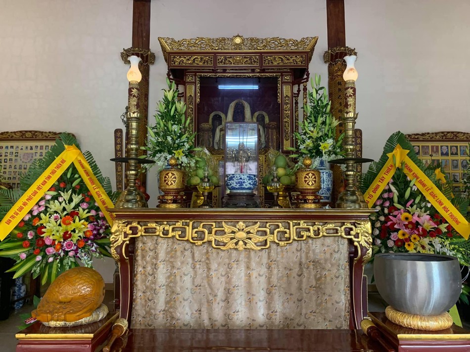 Hậu đường tưởng niệm chư Tổ sư và chư tôn Trưởng lão Hòa thượng Hậu đường tưởng niệm chư Tổ sư và chư tôn Trưởng lão Hòa thượng