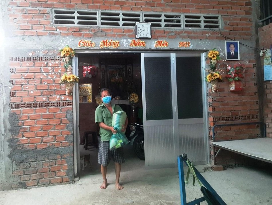 San sẻ yêu thương đến với những hộ gia đình khó khăn San sẻ yêu thương đến với những hộ gia đình khó khăn