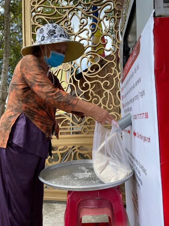 Đong đầy những yêu thương Đong đầy những yêu thương