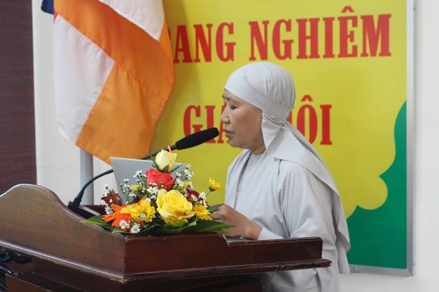 Sư cô Thích nữ Phước Thiện, Phó ban Từ thiện - Xã hội báo cáo hoạt động trong nhiệm kỳ vừa qua Sư cô Thích nữ Phước Thiện, Phó ban Từ thiện - Xã hội báo cáo hoạt động trong nhiệm kỳ vừa qua