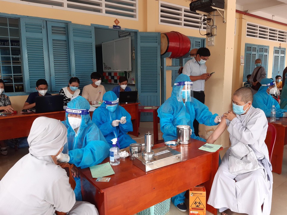 Chư Ni trên địa bàn TP.Sa Đéc tiêm mũi 2 vắc-xin phòng Covid-19 Chư Ni trên địa bàn TP.Sa Đéc tiêm mũi 2 vắc-xin phòng Covid-19