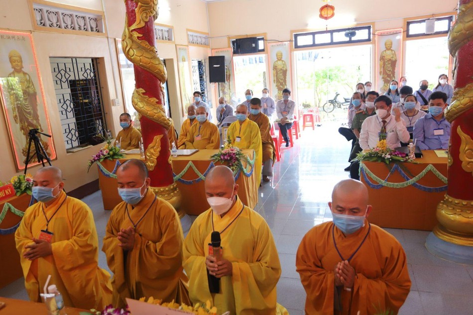 Tân Ban Trị sự Phật giáo thị xã Đông Hòa ra mắt đại hội, thành kính lắng nghe chỉ dạy của Hòa thượng Trưởng ban Trị sự Phật giáo tỉnh Phú Yên Tân Ban Trị sự Phật giáo thị xã Đông Hòa ra mắt đại hội, thành kính lắng nghe chỉ dạy của Hòa thượng Trưởng ban Trị sự Phật giáo tỉnh Phú Yên