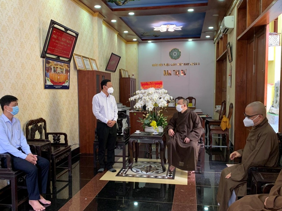 Thượng tá Trần Hồng Minh, Trưởng Công an quận 3 phát biểu Thượng tá Trần Hồng Minh, Trưởng Công an quận 3 phát biểu