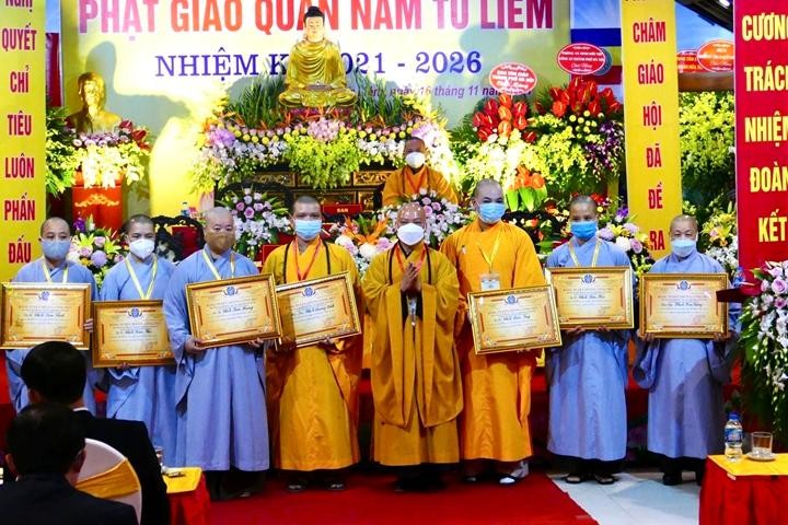 Tập thể, cá nhân nhận Bằng tuyên dương công đức Tập thể, cá nhân nhận Bằng tuyên dương công đức