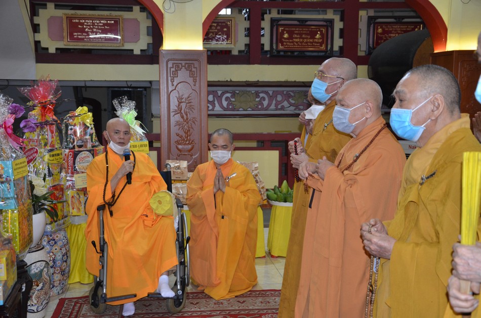 Hòa thượng Thích Tấn Đạt cảm tạ đến chư tôn đức lãnh đạo Giáo hội Hòa thượng Thích Tấn Đạt cảm tạ đến chư tôn đức lãnh đạo Giáo hội