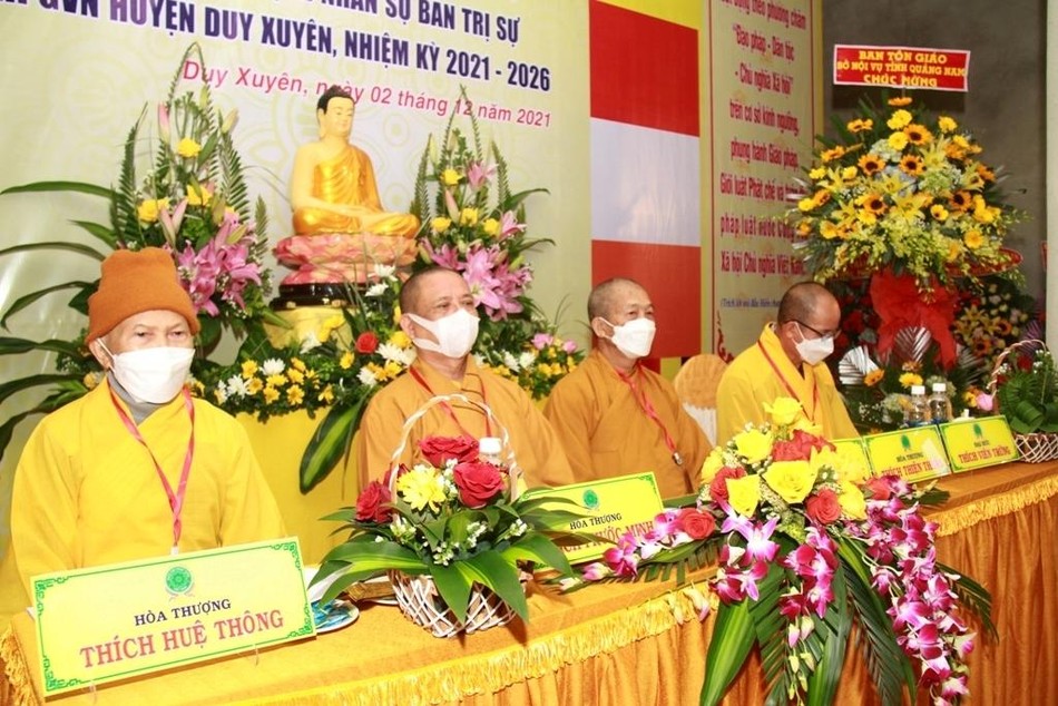 Chư tôn đức chứng minh hội nghị