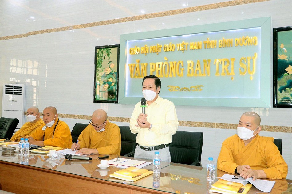 Ông Trần Đức Thịnh phát biểu Ông Trần Đức Thịnh phát biểu