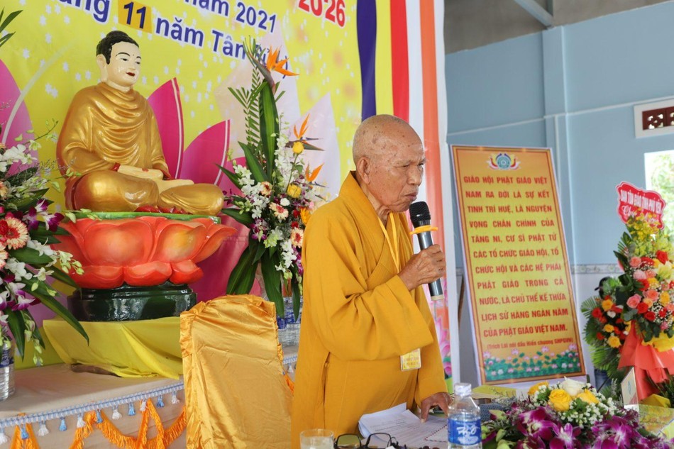 Hòa thượng Thích Đồng Tiến ban đạo từ Hòa thượng Thích Đồng Tiến ban đạo từ