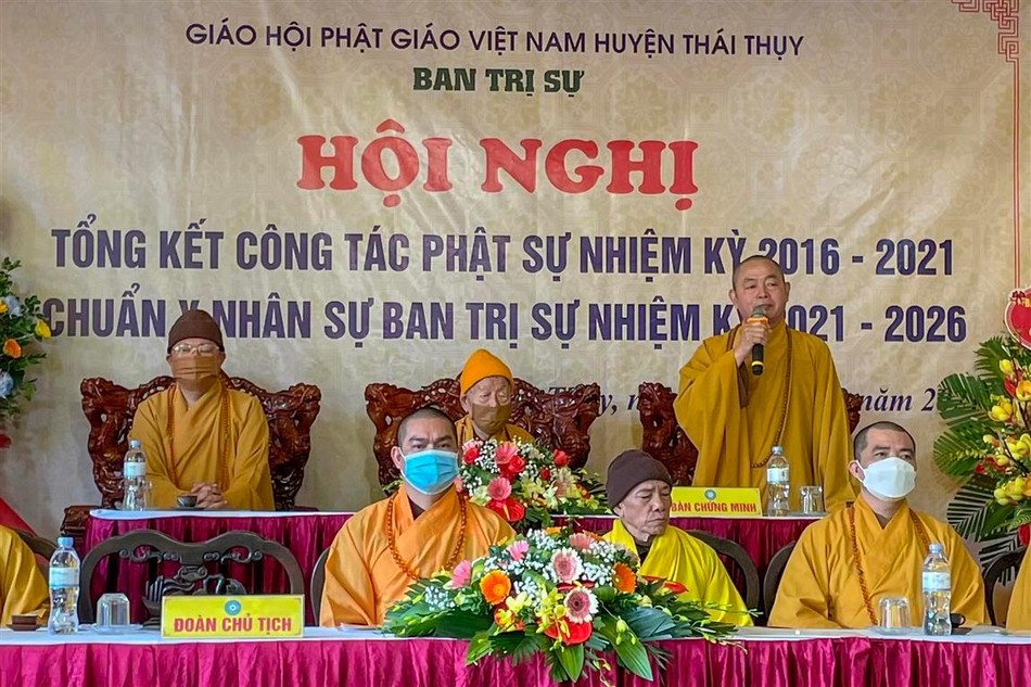 Thượng tọa Thích Thanh Hòa sách tấn tân Ban Trị sự Phật giáo huyện Thái Thụy Thượng tọa Thích Thanh Hòa sách tấn tân Ban Trị sự Phật giáo huyện Thái Thụy