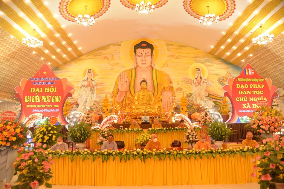 Ban chứng minh, chủ tọa đoàn đại hội Ban chứng minh, chủ tọa đoàn đại hội