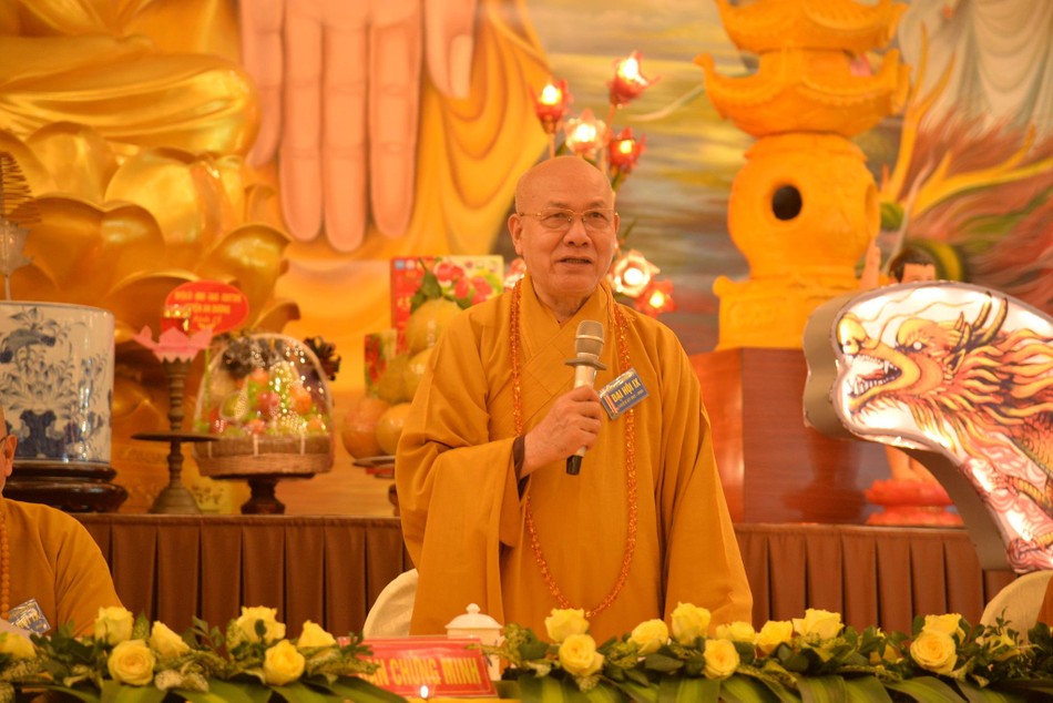 Hòa thượng Thích Quảng Tùng ban đạo từ Hòa thượng Thích Quảng Tùng ban đạo từ