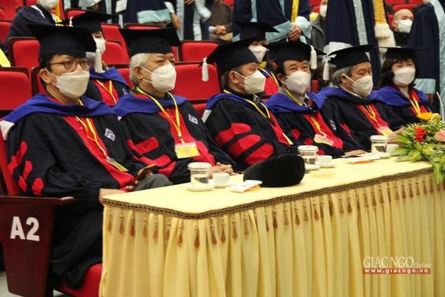 Các giảng viên tham dự buổi lễ Các giảng viên tham dự buổi lễ