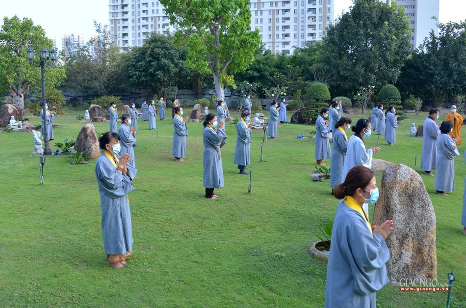 Số lượng tham dự cũng được hạn chế theo quy định Số lượng tham dự cũng được hạn chế theo quy định