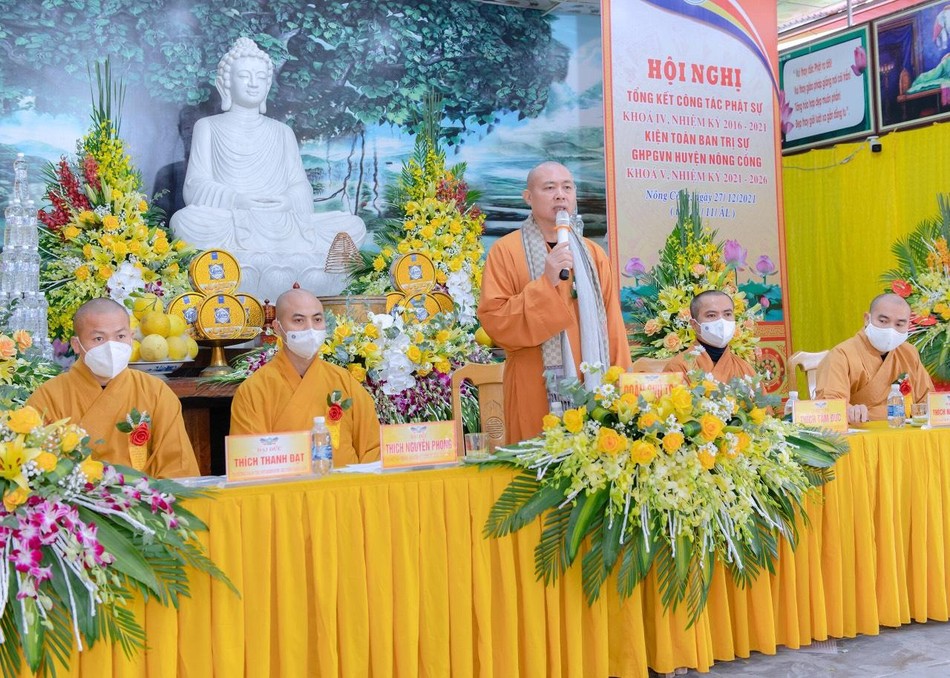 Thượng tọa Thích Tâm Đức phát biểu tại hội nghị Thượng tọa Thích Tâm Đức phát biểu tại hội nghị