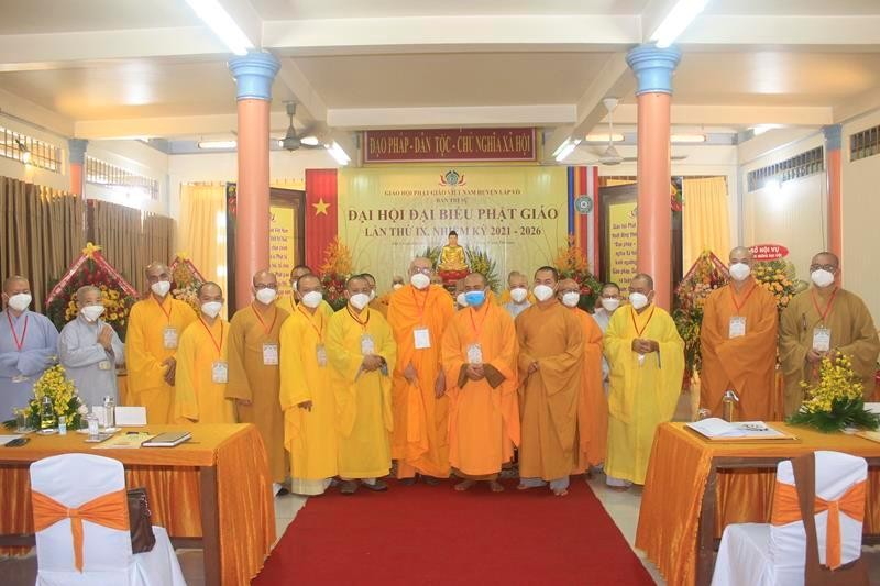 Tân Ban Trị sự Phật giáo huyện Lấp Vò nhiệm kỳ 2021-2026 ra mắt đại hội Tân Ban Trị sự Phật giáo huyện Lấp Vò nhiệm kỳ 2021-2026 ra mắt đại hội