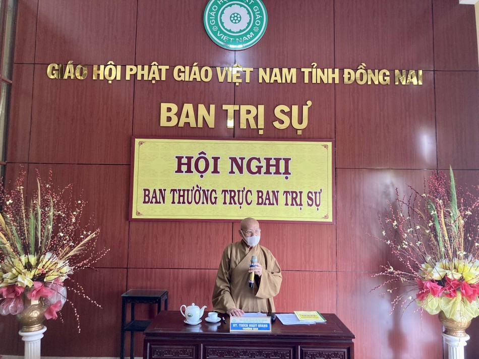 Hòa thượng Thích Nhật Quang chủ trì phiên họp Hòa thượng Thích Nhật Quang chủ trì phiên họp