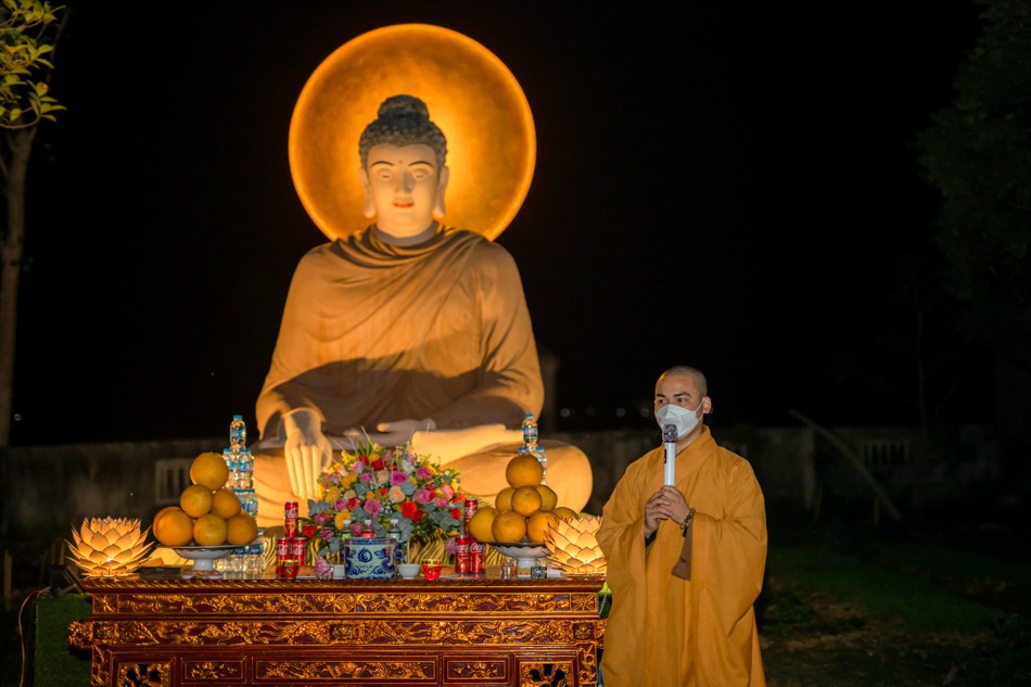 Đại đức Thích Nguyên Tâm chia sẻ về hình ảnh Đức Phật Bổn Sư trong tín ngưỡng của người theo đạo Phật Đại đức Thích Nguyên Tâm chia sẻ về hình ảnh Đức Phật Bổn Sư trong tín ngưỡng của người theo đạo Phật