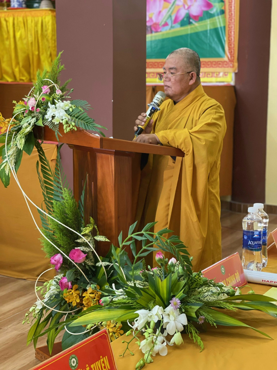 Hòa thượng Thích Thiện Hòa phát biểu khai mạc hội nghị