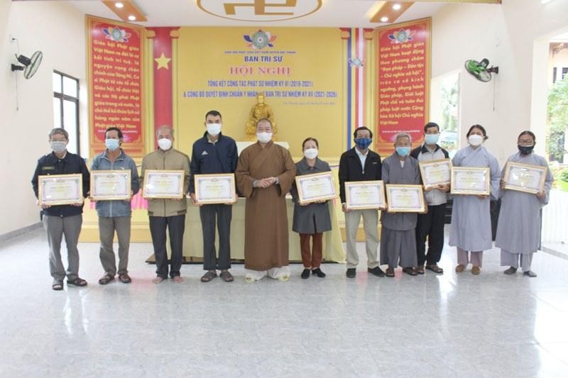 Trao tặng Bằng công đức Trao tặng Bằng công đức