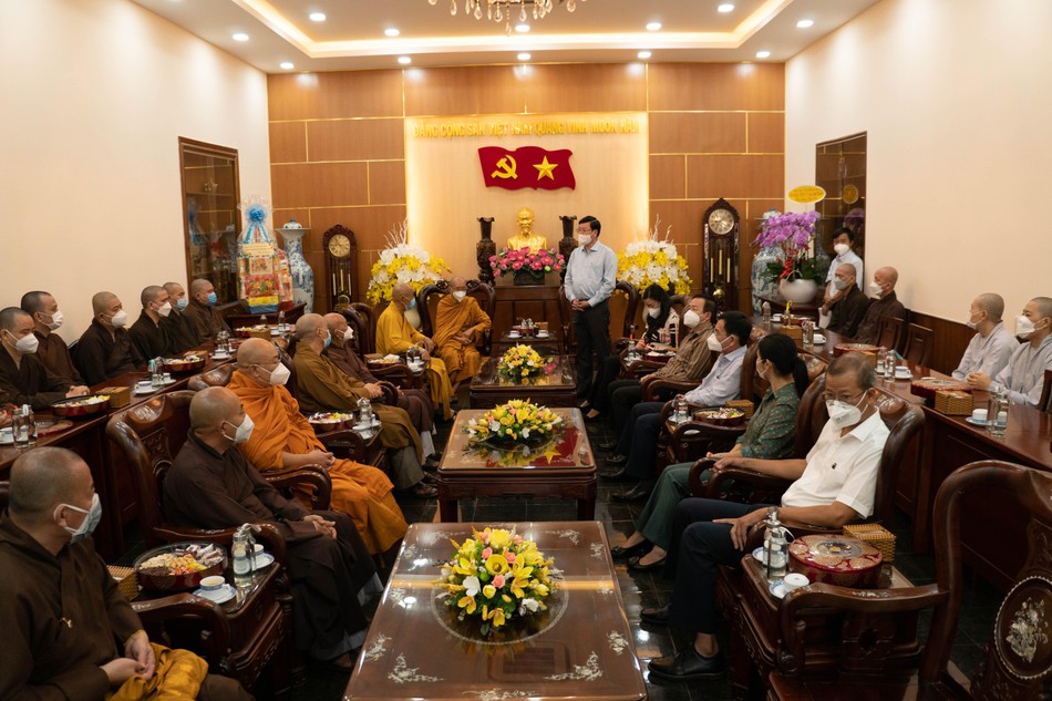 Quang cảnh buổi chúc Tết của Phật giáo quận Bình Thạnh tại trụ sở UBND quận Quang cảnh buổi chúc Tết của Phật giáo quận Bình Thạnh tại trụ sở UBND quận