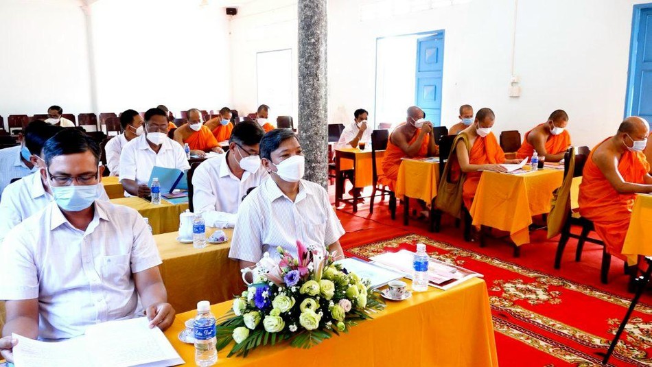 Lãnh đạo chính quyền tham dự hội nghị Lãnh đạo chính quyền tham dự hội nghị