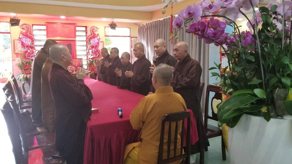 Thường trực Ban Trị sự GHPGVN quận 8 khánh tuế Thượng tọa Thích Huệ Công Thường trực Ban Trị sự GHPGVN quận 8 khánh tuế Thượng tọa Thích Huệ Công