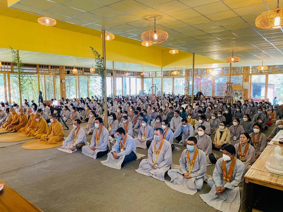 Đoàn thực tập thiền tại Linh Quy Pháp Ấn