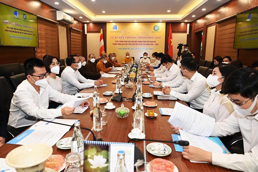 Quang cảnh buổi lễ Quang cảnh buổi lễ