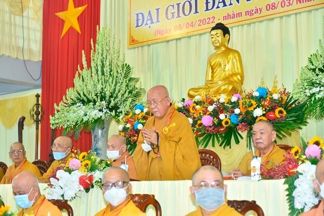 Hòa thượng Thích Như Niệm ban huấn từ đến các giới từ Hòa thượng Thích Như Niệm ban huấn từ đến các giới từ