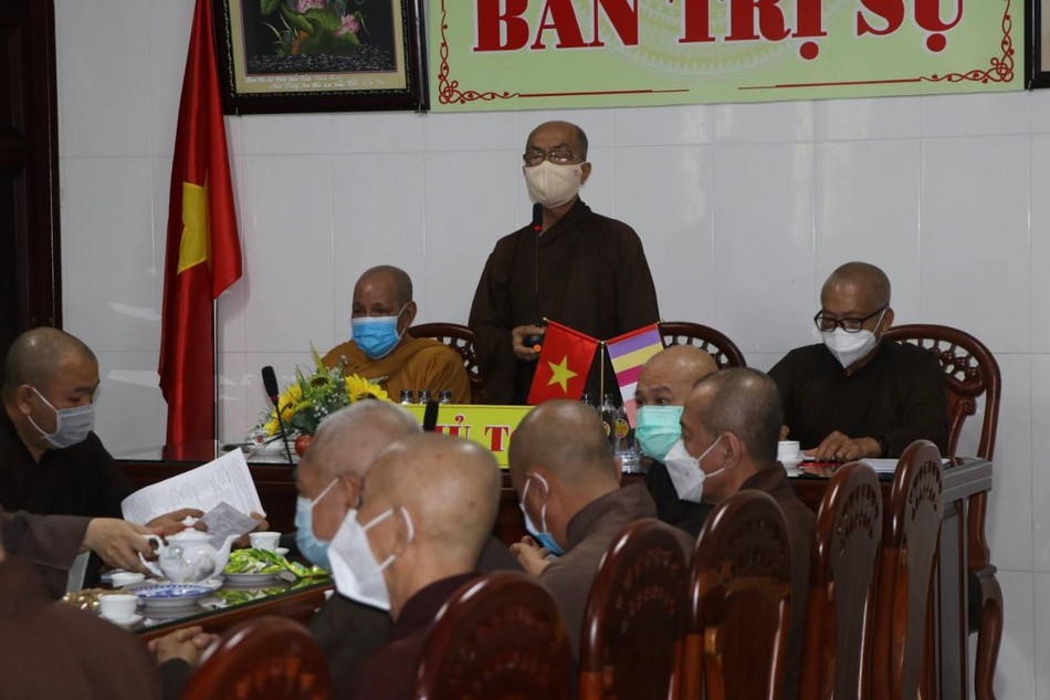 Hòa thượng Thích Nhựt Tấn đúc kết phiên họp Hòa thượng Thích Nhựt Tấn đúc kết phiên họp