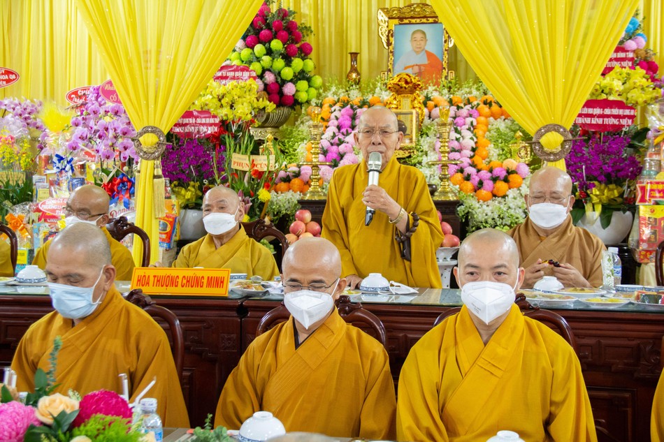 Hòa thượng Thích Thiện Đức ban đạo từ Hòa thượng Thích Thiện Đức ban đạo từ