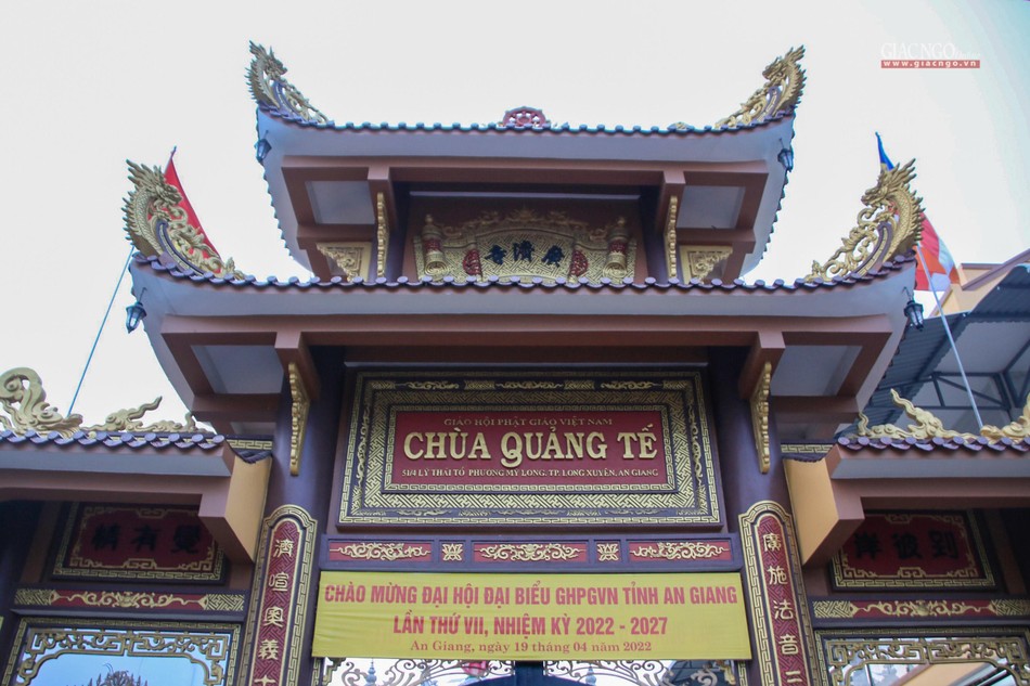 Chùa Quảng Tế chào mừng đại hội Chùa Quảng Tế chào mừng đại hội