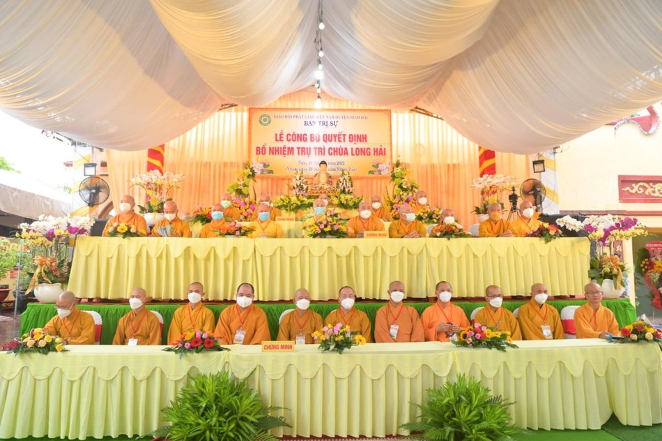 Chư tôn đức chứng minh buổi lễ Chư tôn đức chứng minh buổi lễ