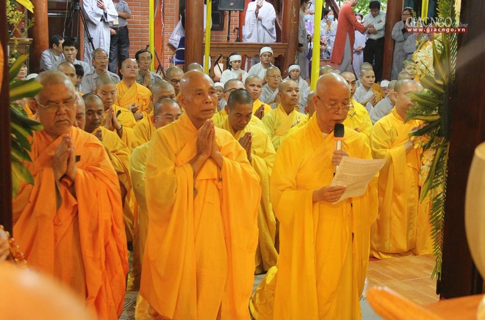 Hòa thượng Thích Thái Hòa cung tuyên tiểu sử tôn sư