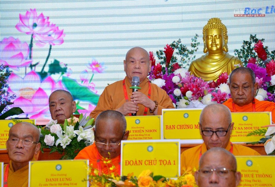 Hòa thượng Thích Thiện Nhơn ban đạo từ