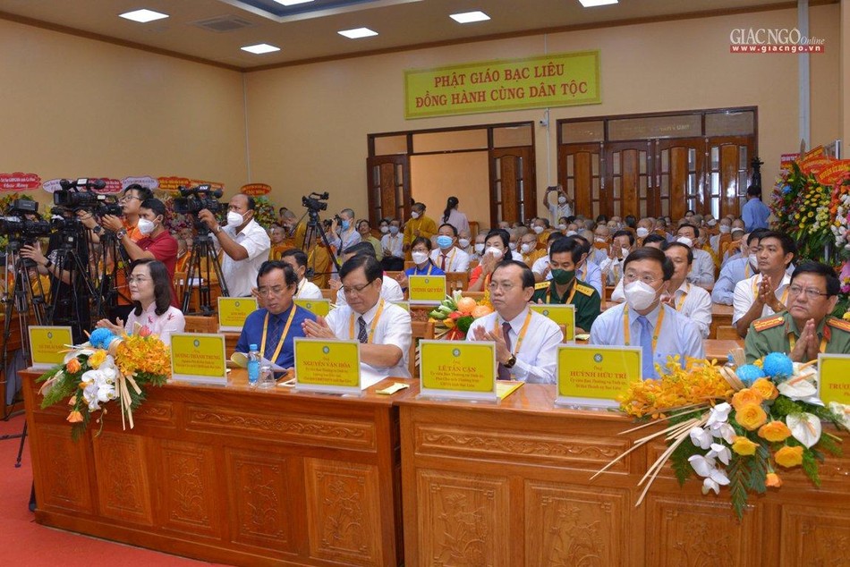 Đại biểu chính quyền tham dự đại hội