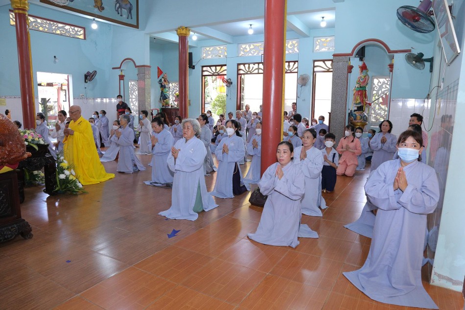 Nhất tâm tụng niệm